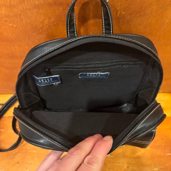 Vintage Crazy Horse by Liz Claiborne Black Leather Backpack - Picture 3 of 5